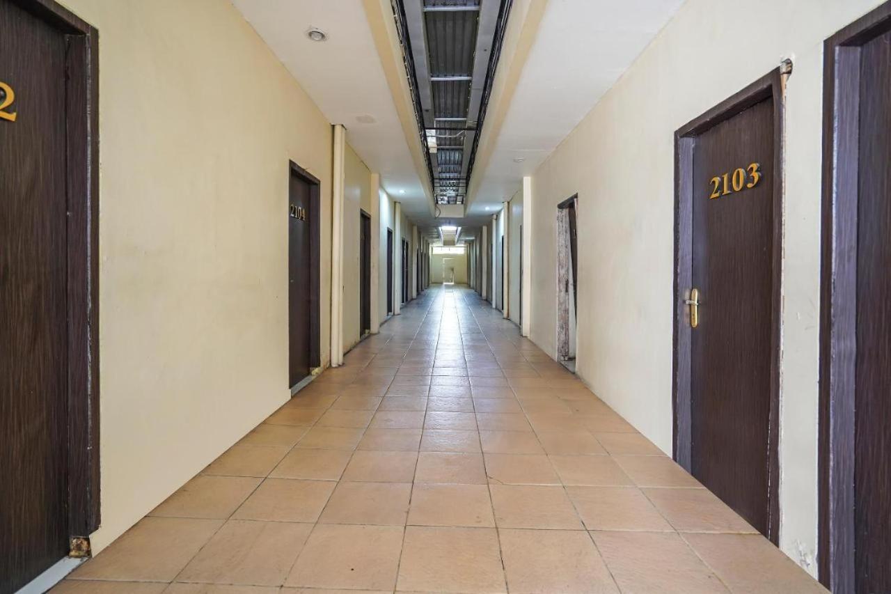 De Plaza Hotel Sorabaya Extérieur photo